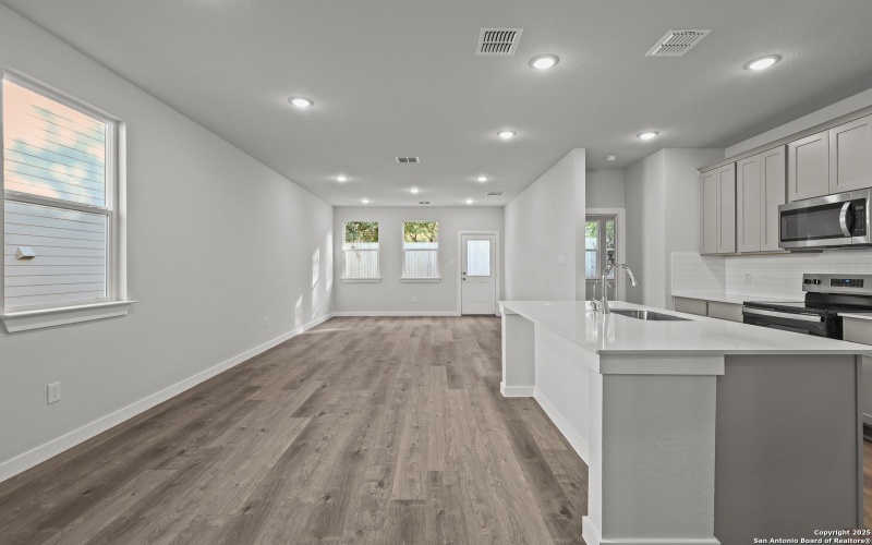 8914 WILDWOOD PASS, San Antonio, TX 78254, 4 Habitaciones Habitaciones , ,2 BañosBaños,Residential,En Venta,8914 WILDWOOD PASS,0,1879758