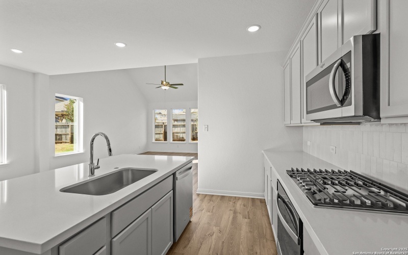 10053 Hombourg Road, Schertz, TX 78154, 4 Habitaciones Habitaciones , ,3 BañosBaños,Residential,En Venta,10053 Hombourg Road,0,1879967