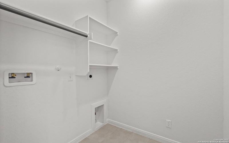 10053 Hombourg Road, Schertz, TX 78154, 4 Habitaciones Habitaciones , ,3 BañosBaños,Residential,En Venta,10053 Hombourg Road,0,1879967