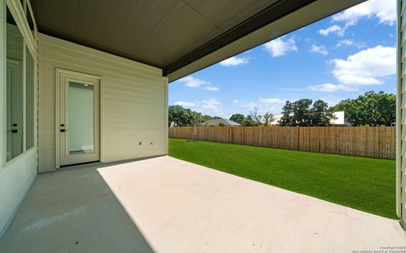 221 Janice Avenue, Castroville, TX 78009, 4 Habitaciones Habitaciones , ,3 BañosBaños,Residential,En Venta,221 Janice Avenue,0,1880516