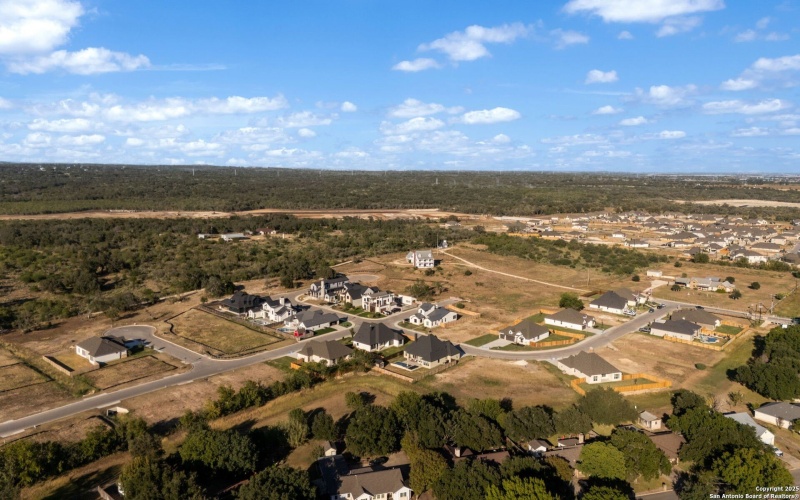 221 Janice Avenue, Castroville, TX 78009, 4 Habitaciones Habitaciones , ,3 BañosBaños,Residential,En Venta,221 Janice Avenue,0,1880516