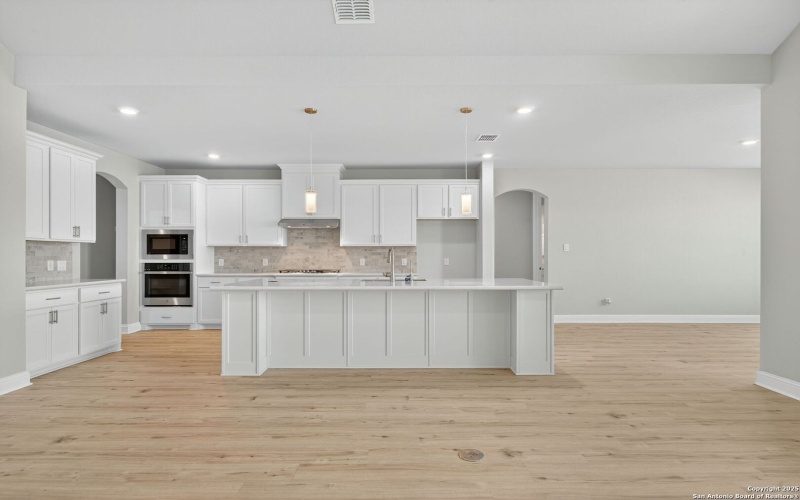 176 Janice Avenue, Castroville, TX 78009, 4 Habitaciones Habitaciones , ,3 BañosBaños,Residential,En Venta,176 Janice Avenue,0,1880518