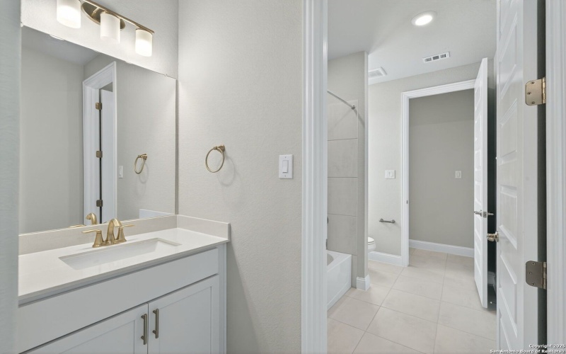 176 Janice Avenue, Castroville, TX 78009, 4 Habitaciones Habitaciones , ,3 BañosBaños,Residential,En Venta,176 Janice Avenue,0,1880518