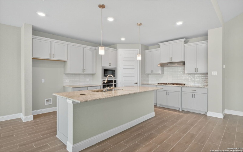 242 Janice Avenue, Castroville, TX 78009, 4 Habitaciones Habitaciones , ,3 BañosBaños,Residential,En Venta,242 Janice Avenue,0,1880852