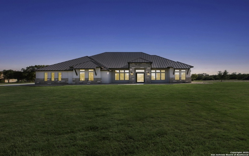 118 Obscure Way, Spring Branch, TX 78070, 4 Bedrooms Bedrooms, ,5 BathroomsBathrooms,Residential,For Sale,118 Obscure Way,0,1880996