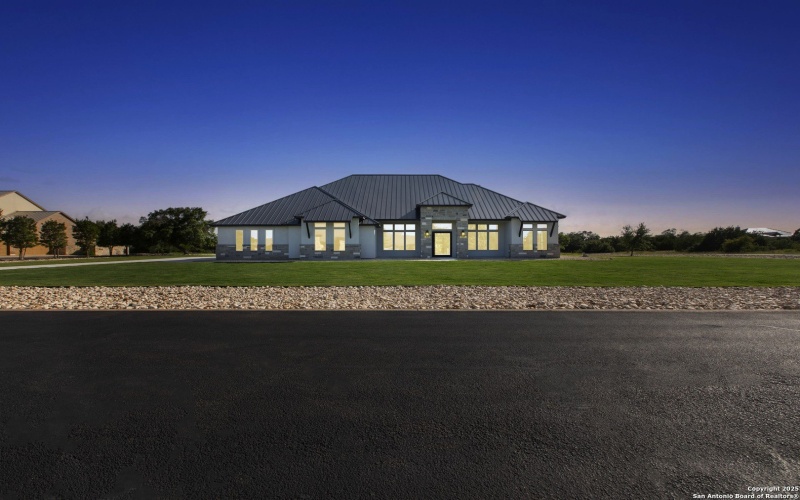 118 Obscure Way, Spring Branch, TX 78070, 4 Bedrooms Bedrooms, ,5 BathroomsBathrooms,Residential,For Sale,118 Obscure Way,0,1880996