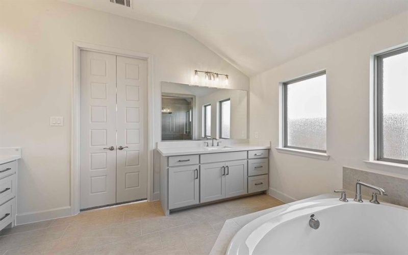 1814 Terraces Boulevard, Rockwall, TX 75087, 4 Habitaciones Habitaciones , ,3 BañosBaños,Residential,En Venta,1814 Terraces Boulevard,20868848