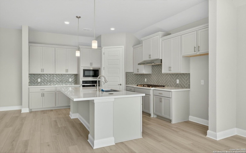 254 Allen Ave, Castroville, TX 78009, 4 Habitaciones Habitaciones , ,2 BañosBaños,Residential,En Venta,254 Allen Ave,0,1881926