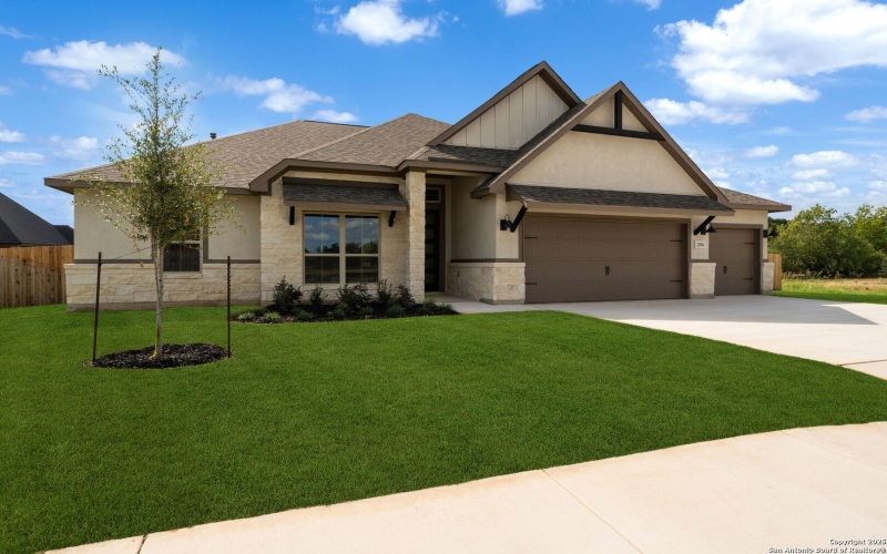 254 Allen Ave, Castroville, TX 78009, 4 Habitaciones Habitaciones , ,2 BañosBaños,Residential,En Venta,254 Allen Ave,0,1881926