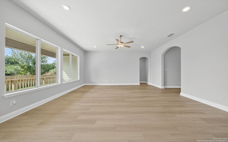 254 Allen Ave, Castroville, TX 78009, 4 Habitaciones Habitaciones , ,2 BañosBaños,Residential,En Venta,254 Allen Ave,0,1881926