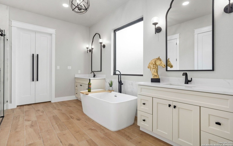 1475 Echo Meadow, Spring Branch, TX 78070, 4 Habitaciones Habitaciones , ,2 BañosBaños,Residential,En Venta,1475 Echo Meadow,0,1869434