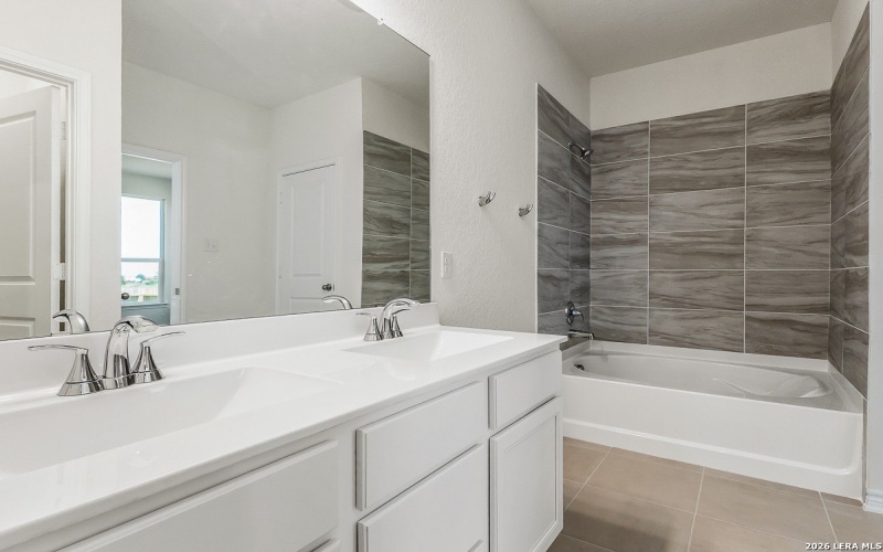 4141 WOODSIDE DR, Seguin, TX 78155, 3 Habitaciones Habitaciones , ,2 BañosBaños,Residential,En Venta,4141 WOODSIDE DR,0,1871547