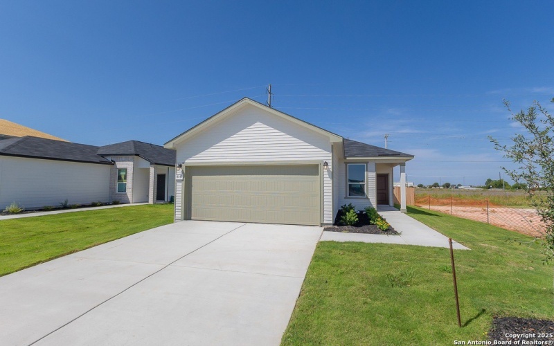 4141 WOODSIDE DR, Seguin, TX 78155, 3 Habitaciones Habitaciones , ,2 BañosBaños,Residential,En Venta,4141 WOODSIDE DR,0,1871547