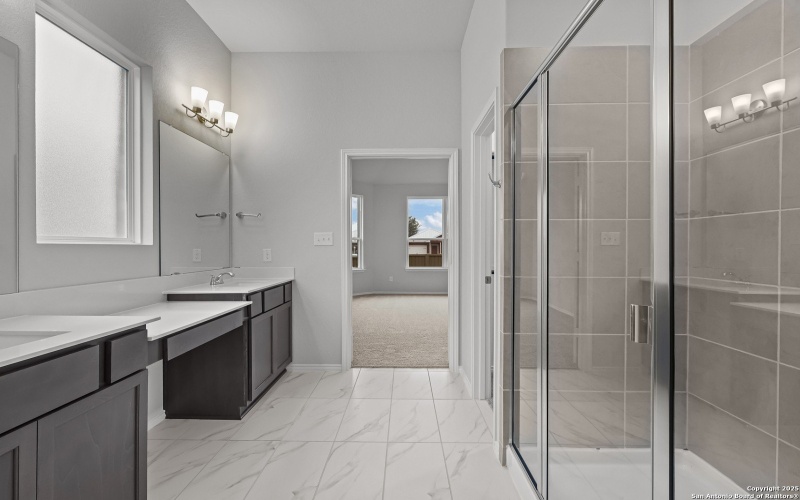 653 Broomsedge St, New Braunfels, TX 78130, 4 Habitaciones Habitaciones , ,3 BañosBaños,Residential,En Venta,653 Broomsedge St,0,1871588