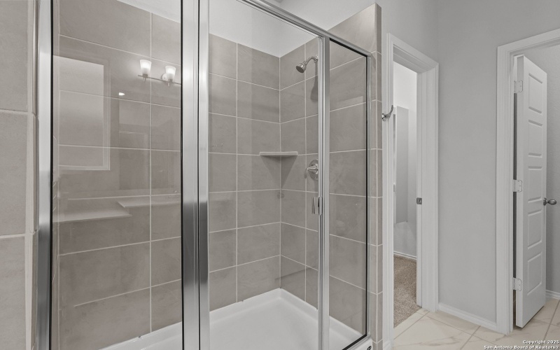 653 Broomsedge St, New Braunfels, TX 78130, 4 Habitaciones Habitaciones , ,3 BañosBaños,Residential,En Venta,653 Broomsedge St,0,1871588