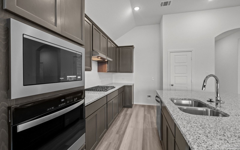 2825 Bergamot Dr., New Braunfels, TX 78130, 4 Habitaciones Habitaciones , ,3 BañosBaños,Residential,En Venta,2825 Bergamot Dr.,0,1871599