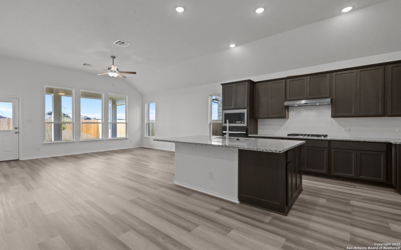 2825 Bergamot Dr., New Braunfels, TX 78130, 4 Habitaciones Habitaciones , ,3 BañosBaños,Residential,En Venta,2825 Bergamot Dr.,0,1871599