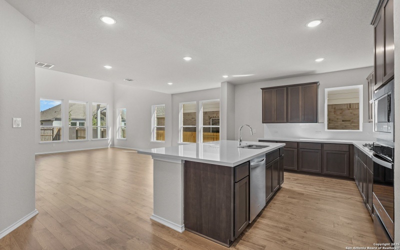 12583 Carrick Dr, San Antonio, TX 78254, 4 Habitaciones Habitaciones , ,3 BañosBaños,Residential,En Venta,12583 Carrick Dr,0,1872080