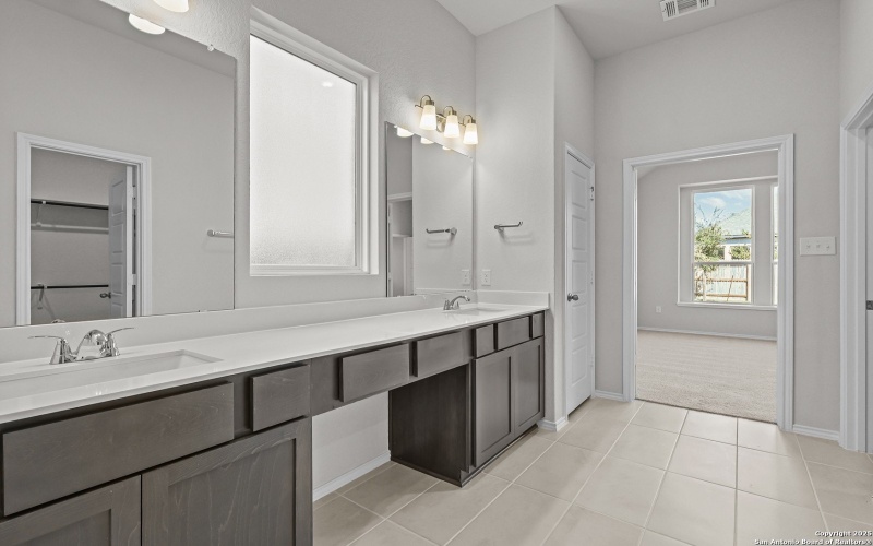 12579 Carrick Dr, San Antonio, TX 78254, 4 Bedrooms Bedrooms, ,3 BathroomsBathrooms,Residential,For Sale,12579 Carrick Dr,0,1872614