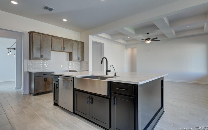 12915 Spur Hollow, Schertz, TX 78108, 3 Habitaciones Habitaciones , ,2 BañosBaños,Residential,En Venta,12915 Spur Hollow,0,1873428