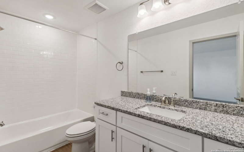 10215 Tulipwood Run, San Antonio, TX 78252, ,Residential Multi Family,For Sale,10215 Tulipwood Run,0,1873864