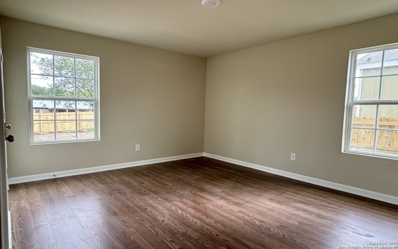 700 E 5th, Nixon, TX 78140, 4 Habitaciones Habitaciones , ,2 BañosBaños,Residential,En Venta,700 E 5th,0,1874075