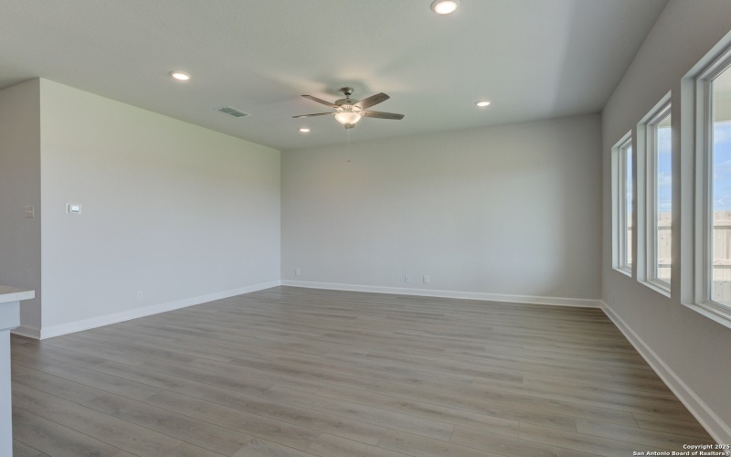 138 Beveridge, Seguin, TX 78155, 3 Bedrooms Bedrooms, ,2 BathroomsBathrooms,Residential,For Sale,138 Beveridge,0,1874119