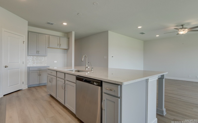 138 Beveridge, Seguin, TX 78155, 3 Bedrooms Bedrooms, ,2 BathroomsBathrooms,Residential,For Sale,138 Beveridge,0,1874119