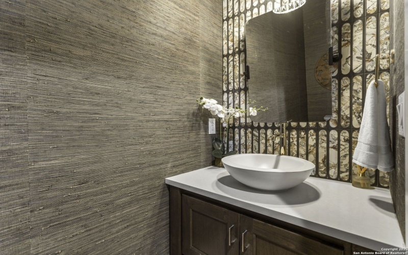 220 Easy Money, Boerne, TX 78006, 6 Bedrooms Bedrooms, ,7 BathroomsBathrooms,Residential,For Sale,220 Easy Money,0,1874221