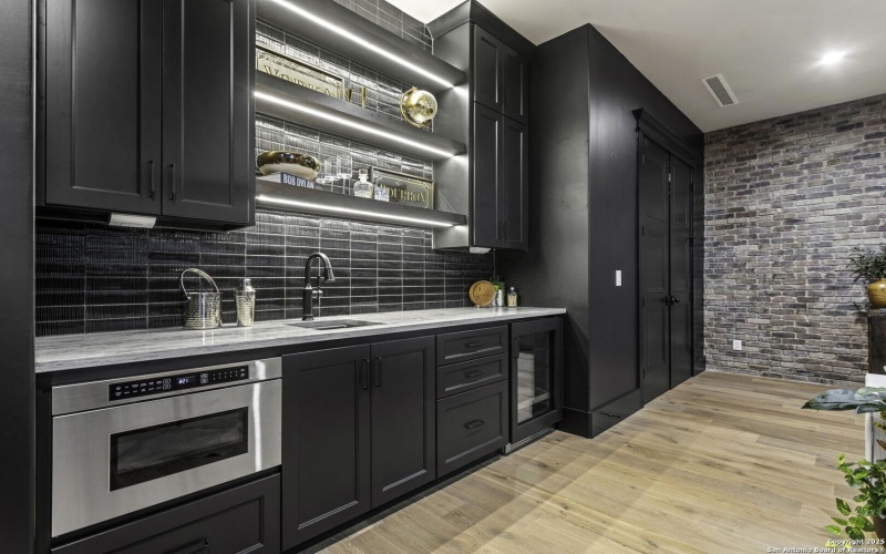 220 Easy Money, Boerne, TX 78006, 6 Bedrooms Bedrooms, ,7 BathroomsBathrooms,Residential,For Sale,220 Easy Money,0,1874221