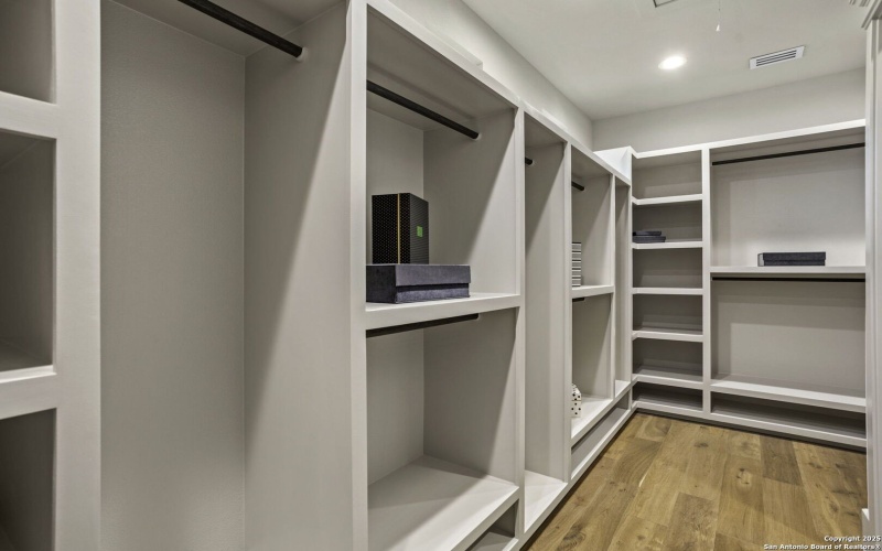 220 Easy Money, Boerne, TX 78006, 6 Bedrooms Bedrooms, ,7 BathroomsBathrooms,Residential,For Sale,220 Easy Money,0,1874221