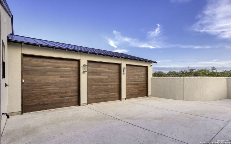 220 Easy Money, Boerne, TX 78006, 6 Bedrooms Bedrooms, ,7 BathroomsBathrooms,Residential,For Sale,220 Easy Money,0,1874221