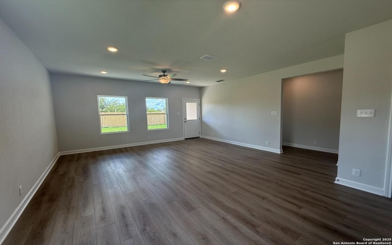 9913 Paseo Post Pl., Schertz, TX 78108, 4 Bedrooms Bedrooms, ,2 BathroomsBathrooms,Residential,For Sale,9913 Paseo Post Pl.,0,1874400