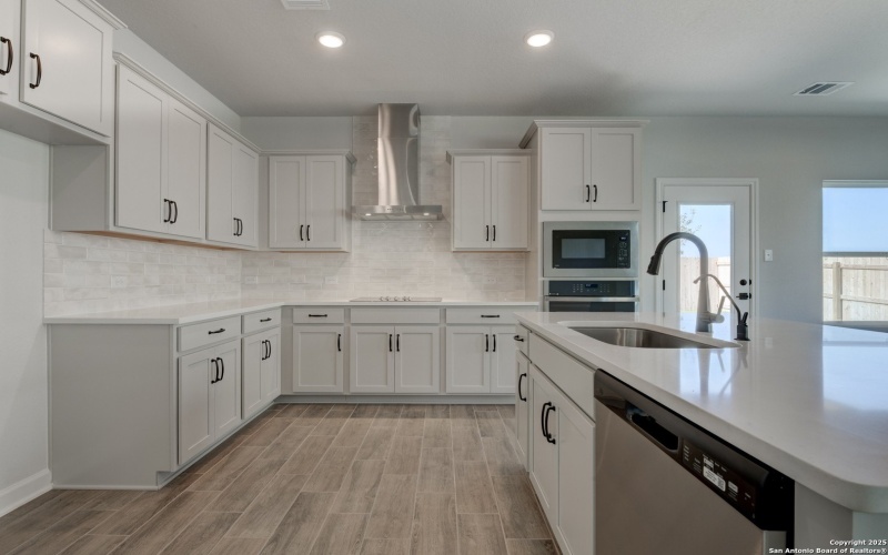 10105 Peppercorn Pl., Schertz, TX 78154, 3 Bedrooms Bedrooms, ,3 BathroomsBathrooms,Residential,For Sale,10105 Peppercorn Pl.,0,1874718