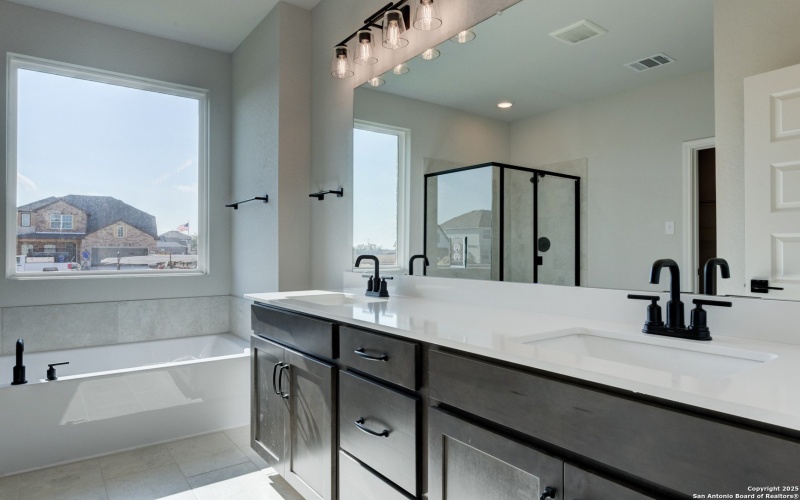 10105 Peppercorn Pl., Schertz, TX 78154, 3 Bedrooms Bedrooms, ,3 BathroomsBathrooms,Residential,For Sale,10105 Peppercorn Pl.,0,1874718