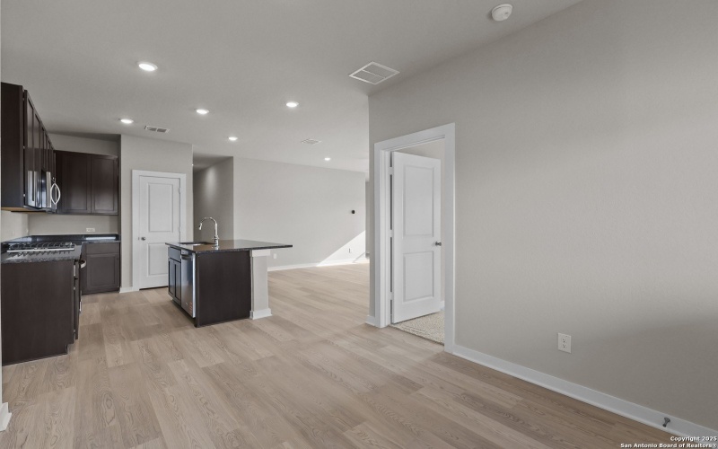 4727 Fireweed Court, San Antonio, TX 78263, 4 Habitaciones Habitaciones , ,2 BañosBaños,Residential,En Venta,4727 Fireweed Court,0,1874772