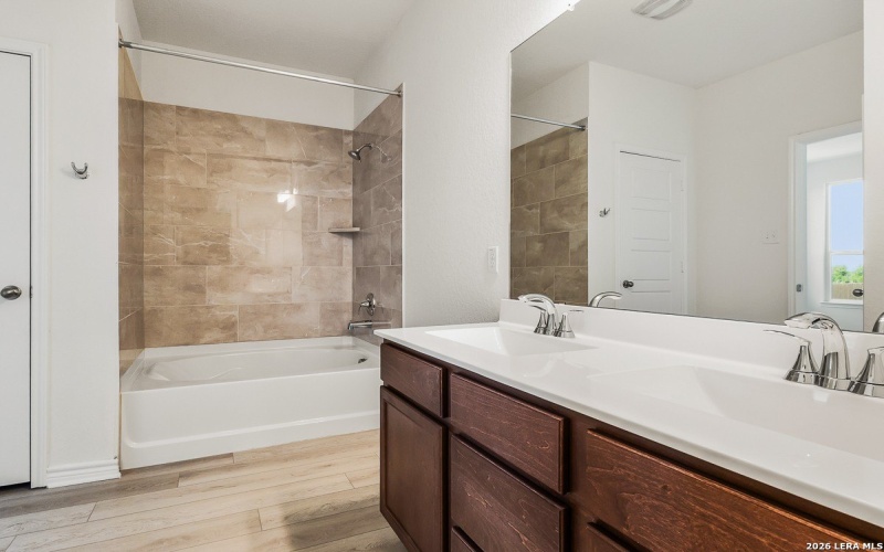 4112 SUNFIELD DR, Seguin, TX 78155, 3 Habitaciones Habitaciones , ,2 BañosBaños,Residential,En Venta,4112 SUNFIELD DR,0,1875597