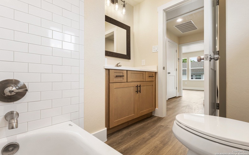 302 Riley Way, Kerrville, TX 78028, 3 Habitaciones Habitaciones , ,2 BañosBaños,Residential,En Venta,302 Riley Way,0,1876091