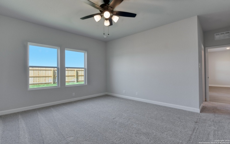 137 Beveridge, Seguin, TX 78155, 4 Habitaciones Habitaciones , ,2 BañosBaños,Residential,En Venta,137 Beveridge,0,1888299