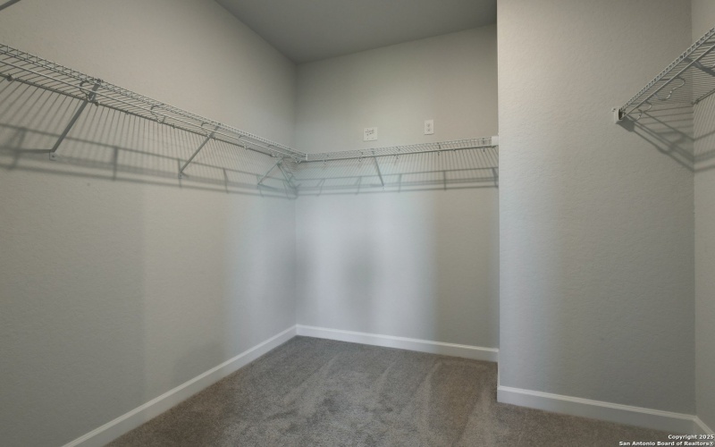 137 Beveridge, Seguin, TX 78155, 4 Habitaciones Habitaciones , ,2 BañosBaños,Residential,En Venta,137 Beveridge,0,1888299