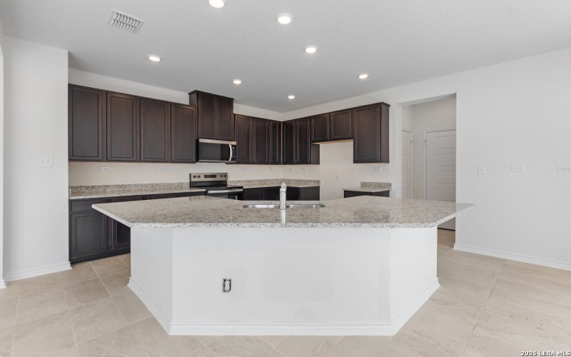 15516 ELECTRA CIR, San Antonio, TX 78245, 3 Bedrooms Bedrooms, ,2 BathroomsBathrooms,Residential,For Sale,15516 ELECTRA CIR,0,1893628