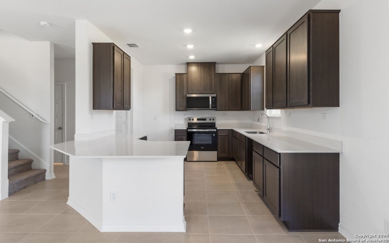 807 Bull Boat Lane, San Antonio, TX 78221, 3 Habitaciones Habitaciones , ,2 BañosBaños,Residential,En Venta,807 Bull Boat Lane,0,1888591