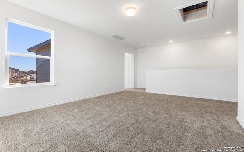 807 Bull Boat Lane, San Antonio, TX 78221, 3 Habitaciones Habitaciones , ,2 BañosBaños,Residential,En Venta,807 Bull Boat Lane,0,1888591