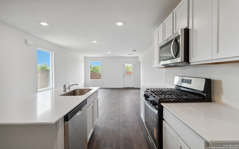 12555 Ivory Pkwy, Converse, TX 78109, 4 Habitaciones Habitaciones , ,2 BañosBaños,Residential,En Venta,12555 Ivory Pkwy,0,1893958