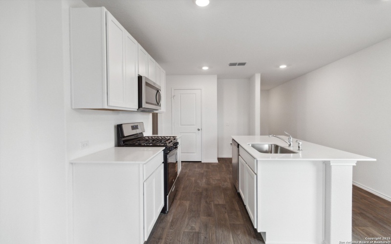 12555 Ivory Pkwy, Converse, TX 78109, 4 Habitaciones Habitaciones , ,2 BañosBaños,Residential,En Venta,12555 Ivory Pkwy,0,1893958