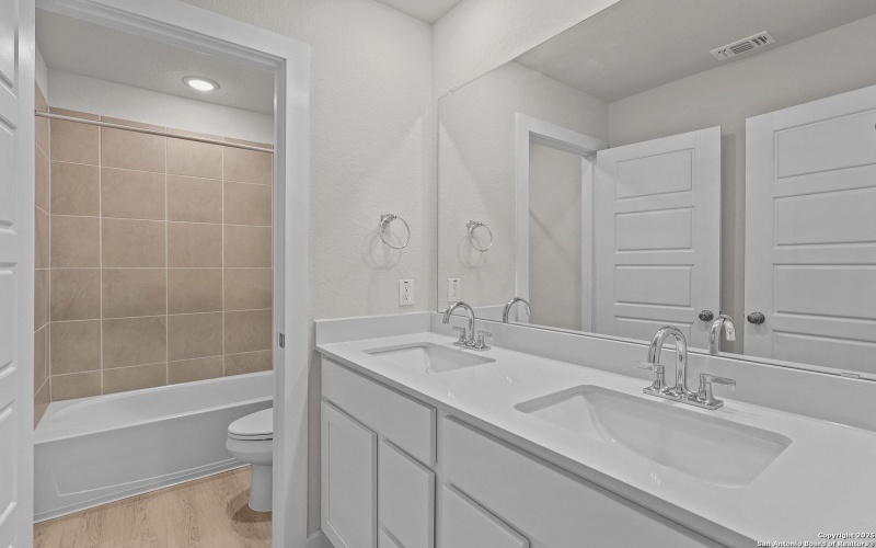 6519 Bufflehead Bend, Leon Valley, TX 78240, 4 Habitaciones Habitaciones , ,2 BañosBaños,Residential,En Venta,6519 Bufflehead Bend,0,1889106