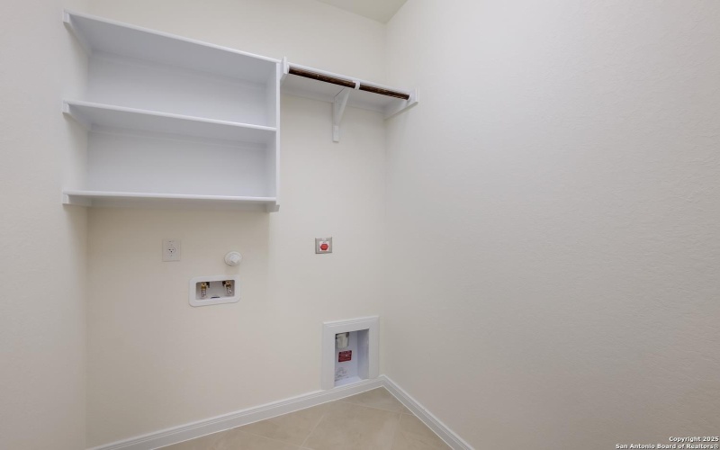 138 Heidi Hill, Castroville, TX 78009, 3 Bedrooms Bedrooms, ,2 BathroomsBathrooms,Residential,For Sale,138 Heidi Hill,0,1889891