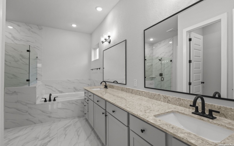 4515 YOAKUM VALLEY, Schertz, TX 78108, 4 Bedrooms Bedrooms, ,3 BathroomsBathrooms,Residential,For Sale,4515 YOAKUM VALLEY,0,1891128