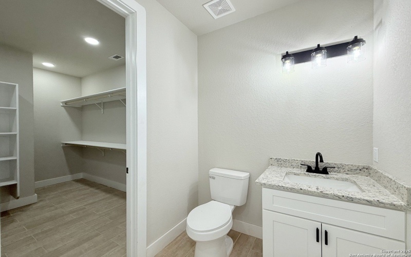 129 Camino Verde Ct, La Vernia, TX 78121, 3 Habitaciones Habitaciones , ,2 BañosBaños,Residential,En Venta,129 Camino Verde Ct,0,1883318