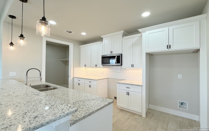 129 Camino Verde Ct, La Vernia, TX 78121, 3 Habitaciones Habitaciones , ,2 BañosBaños,Residential,En Venta,129 Camino Verde Ct,0,1883318